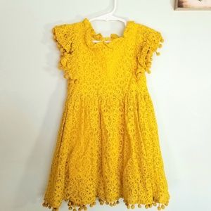 💕Girls Mustard Dress Sz says 6T but better for 5T